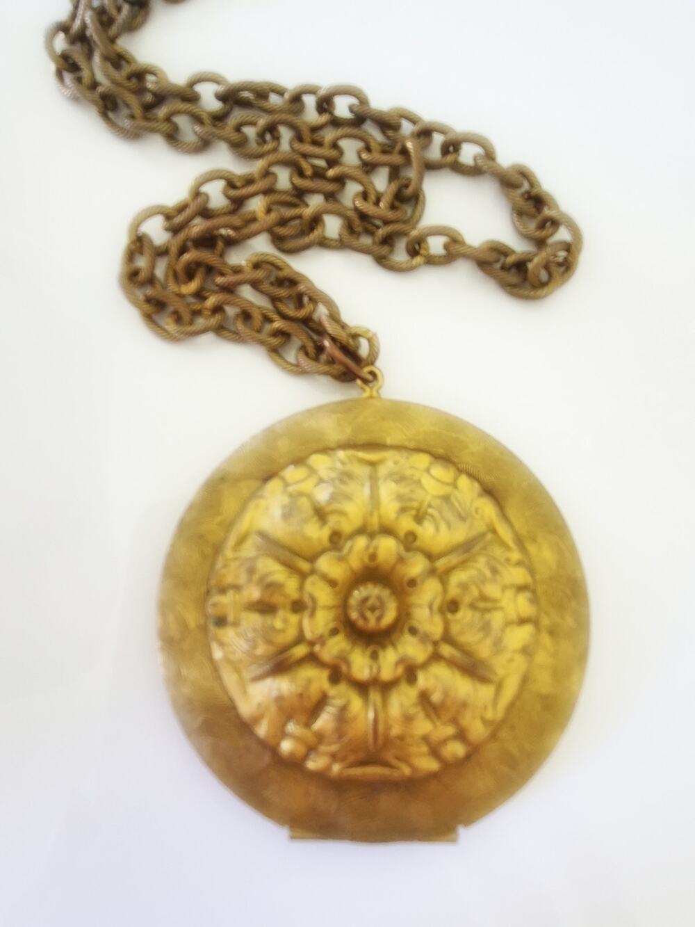 Vintage Large Round Ornate Locket Chain Necklace